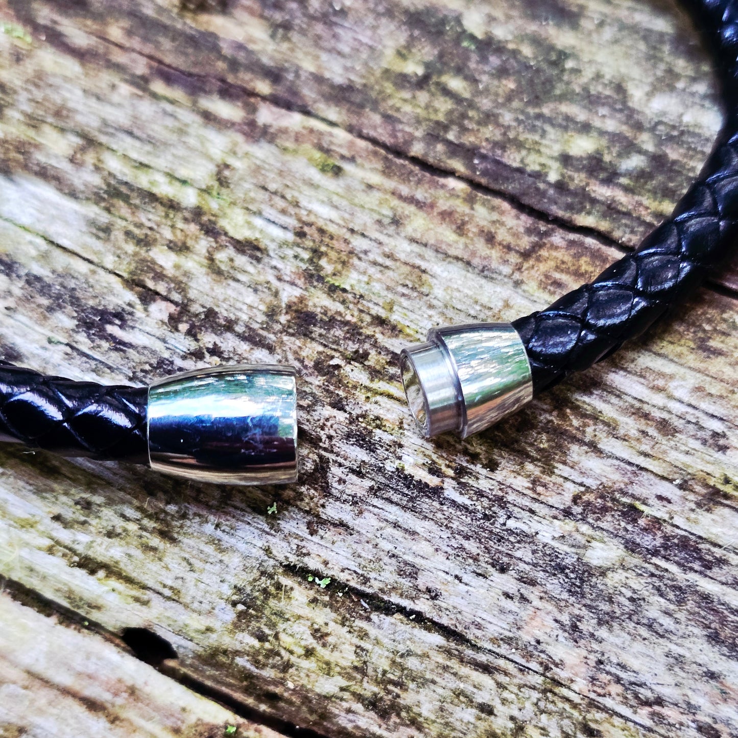 Bracelet Leather "Goldrunes"