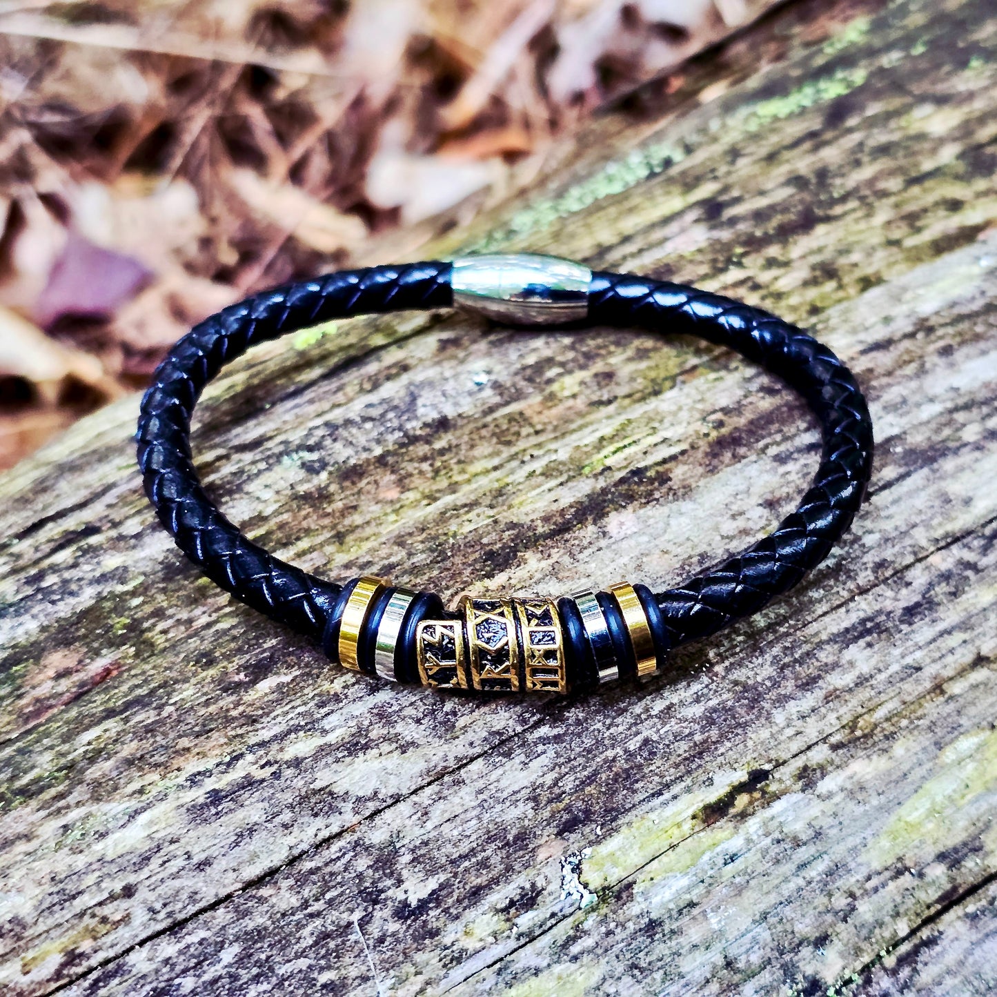 Bracelet Leather "Goldrunes"