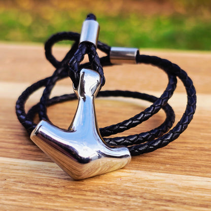 Bracelet “Thor’s Hammer – Pure Elegance”