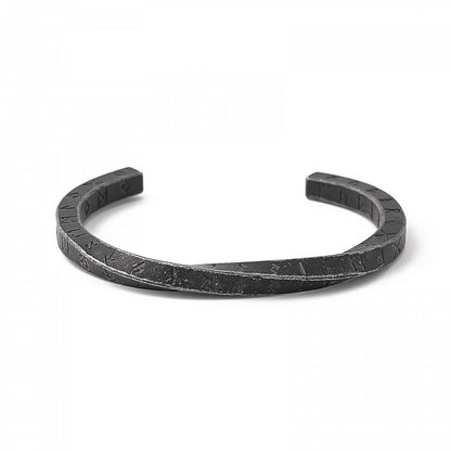 Runic Twisted Arm Ring Antik