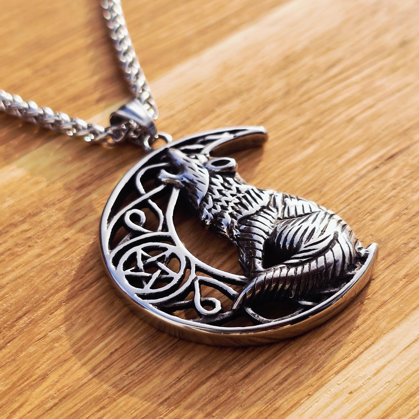 Wolf Necklace "Howling 2 the moon XL"