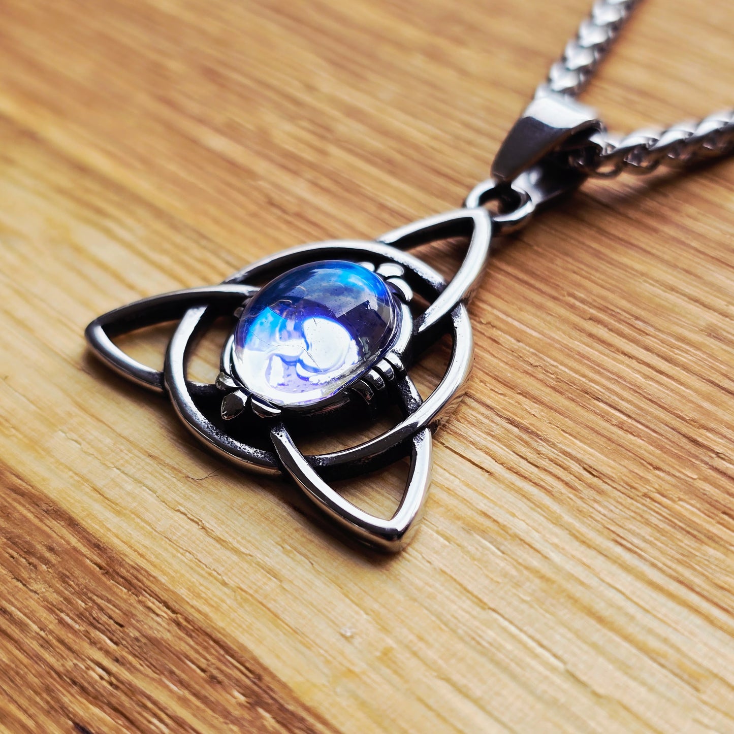 Necklace "Celtic Triquetra Knot"