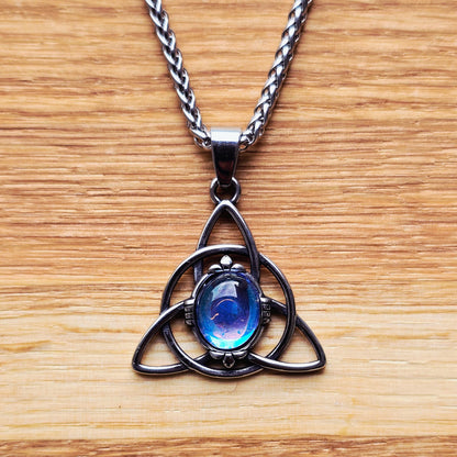 Necklace "Celtic Triquetra Knot"