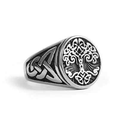 Viking Ring World Tree C-Knot